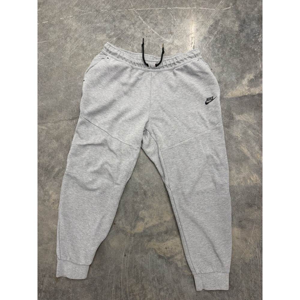 Nike Jogger Pants Mens XL Gray Tech Fleece Slim Tapered Sweatpants CU4495-063
